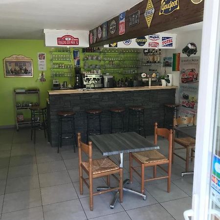 Le Vigeant Hotel Du Viaduc מראה חיצוני תמונה